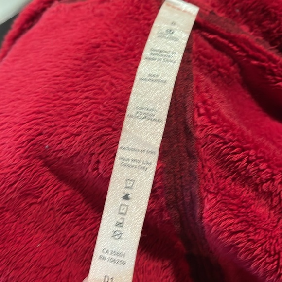 Lululemon Red Fleece Wrap cardigan jacket size 8 - Picture 7 of 7
